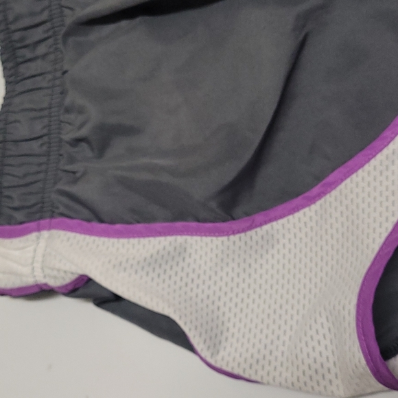 Runner shorts - Picture 3 of 6